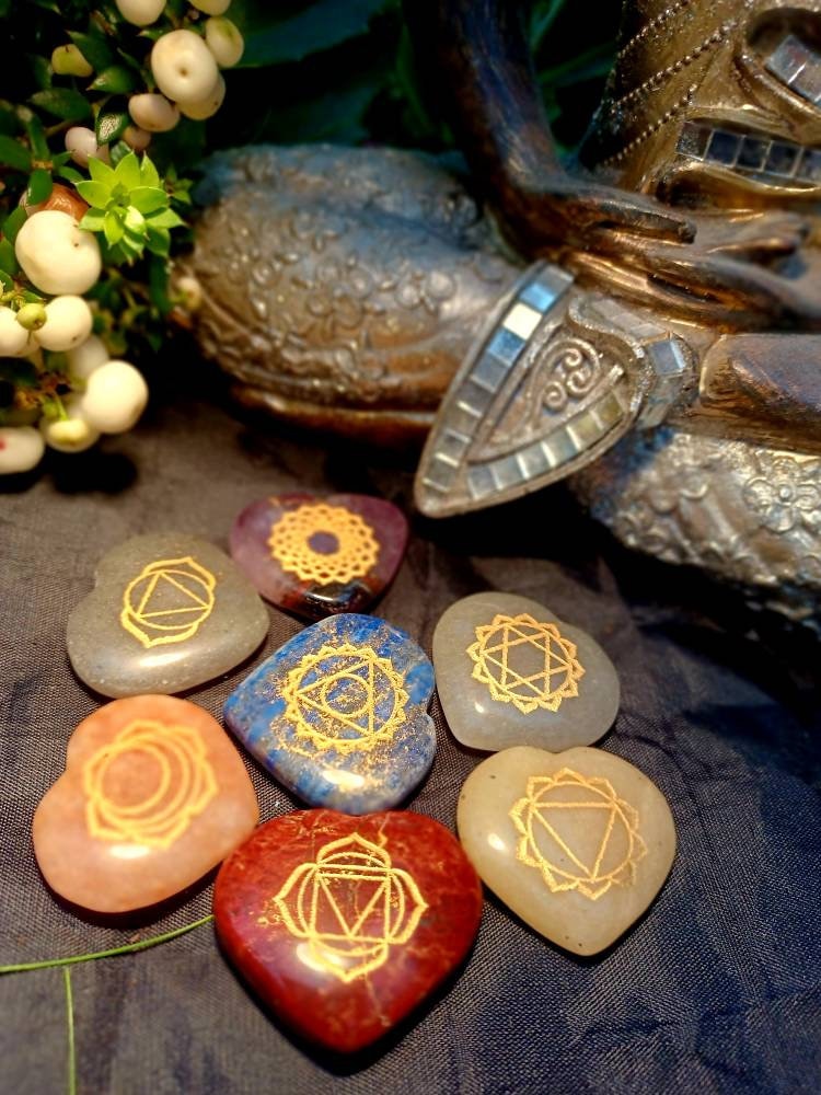7 chakra stones set stone Guide and bag , hand carved, heart/ oval shaped