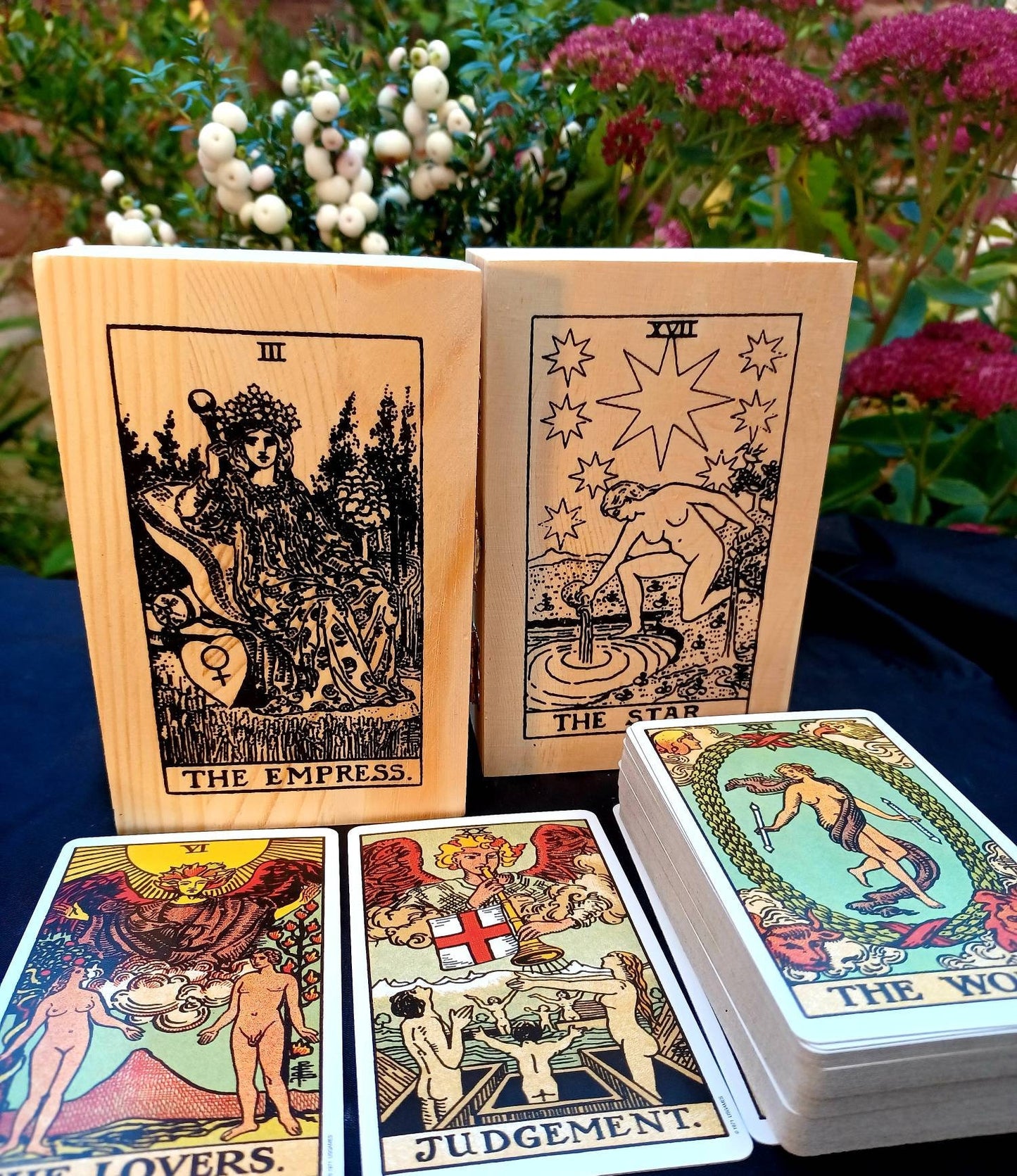 Vintage Tarot cards tarot Deck. The tarot cards  gift set , 78 Cards + bag tarot cards with book  +Handcrafted box christmas