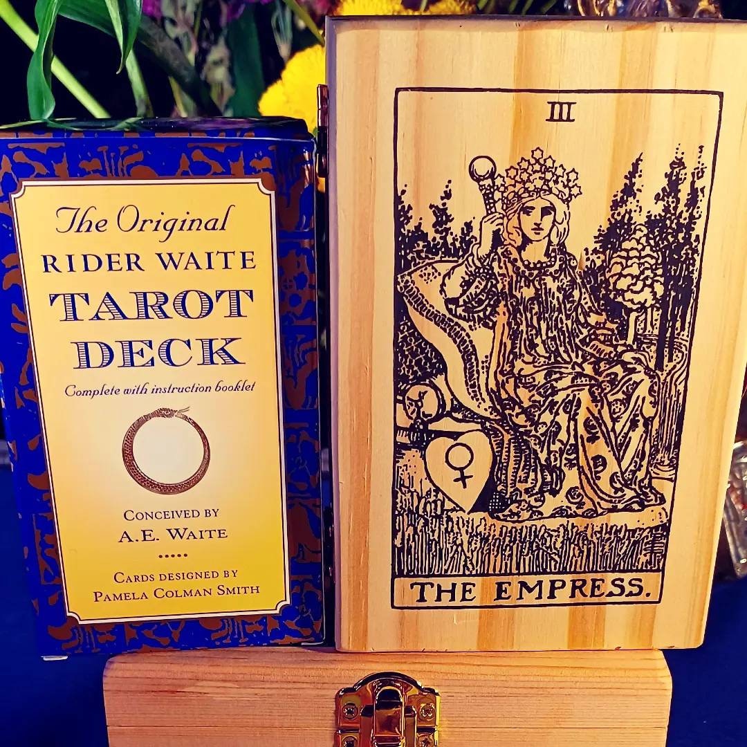 Vintage Tarot cards tarot Deck. The tarot cards  gift set , 78 Cards + bag tarot cards with book  +Handcrafted box christmas
